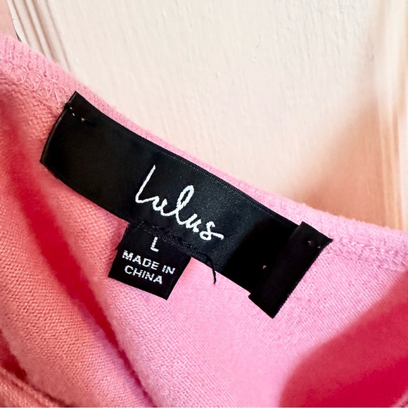 Pink Lulu’s crop top - Picture 3 of 4